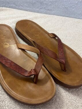 Blowfish Tan/Brown Braided Leather  Flip Flops SZ 11 Thong Sandals Padded
